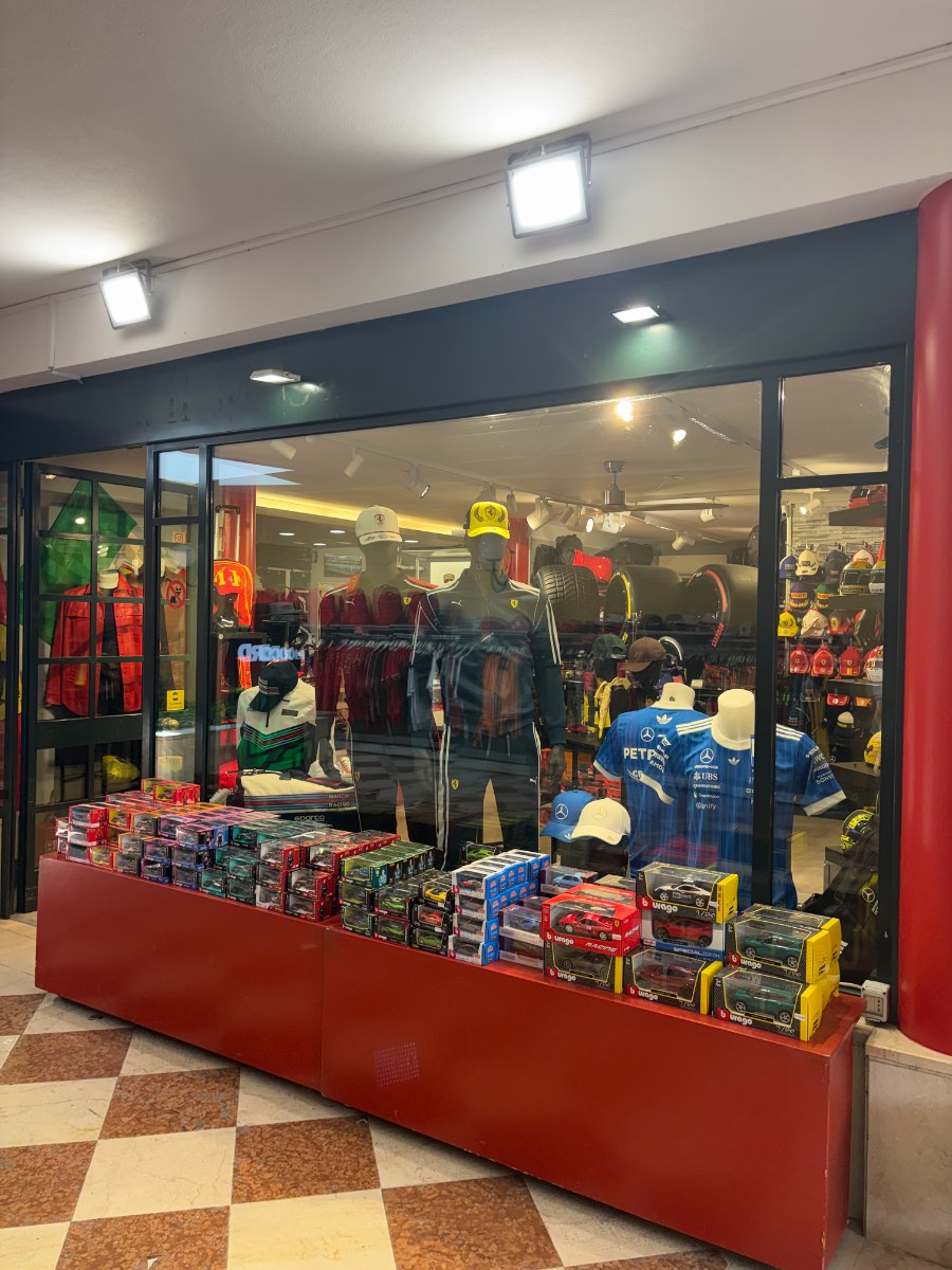 Gamla stan och sega bussar (2/11)